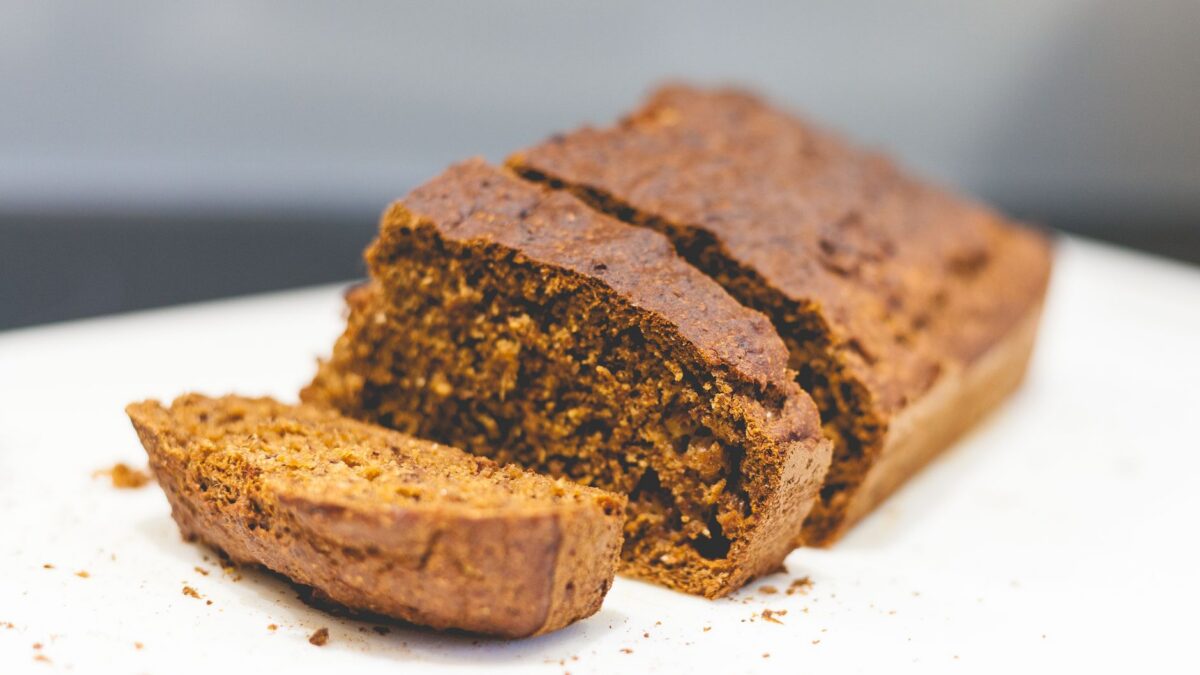 Classic Banana Bread: A Reliable Recipe With Weights, Pan Sizes and Doneness Temperature