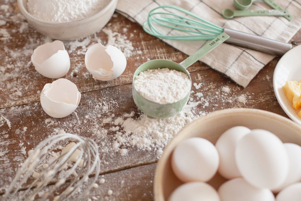 baking tools table
