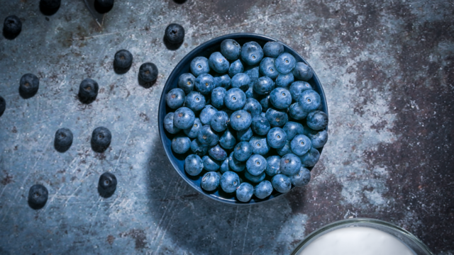 Why Do Blueberries Sink in Muffins? Thin Batter, Frozen Berries and the Flour-Toss Question