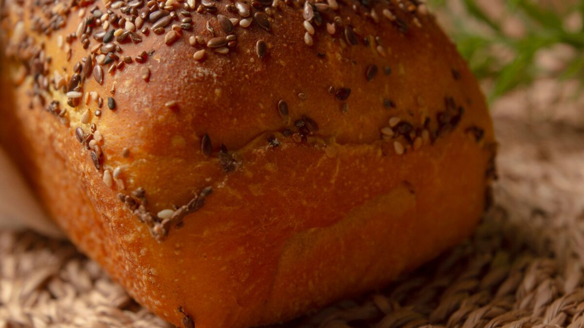 Egg Substitutes for Baking: What Works in Muffins vs Cakes