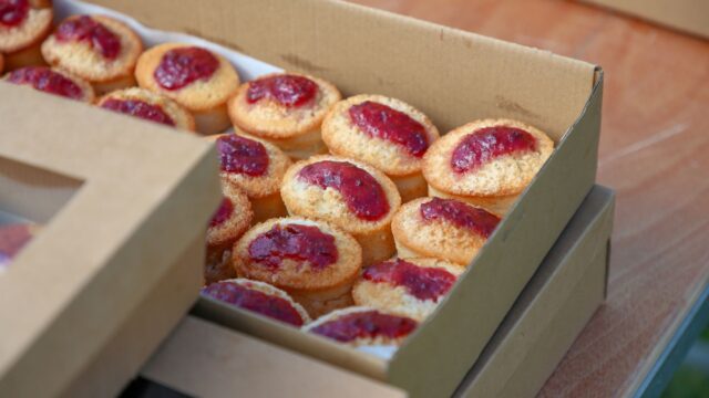 How Long Do Muffins Last? Room Temperature, Fridge and Freezer Guide