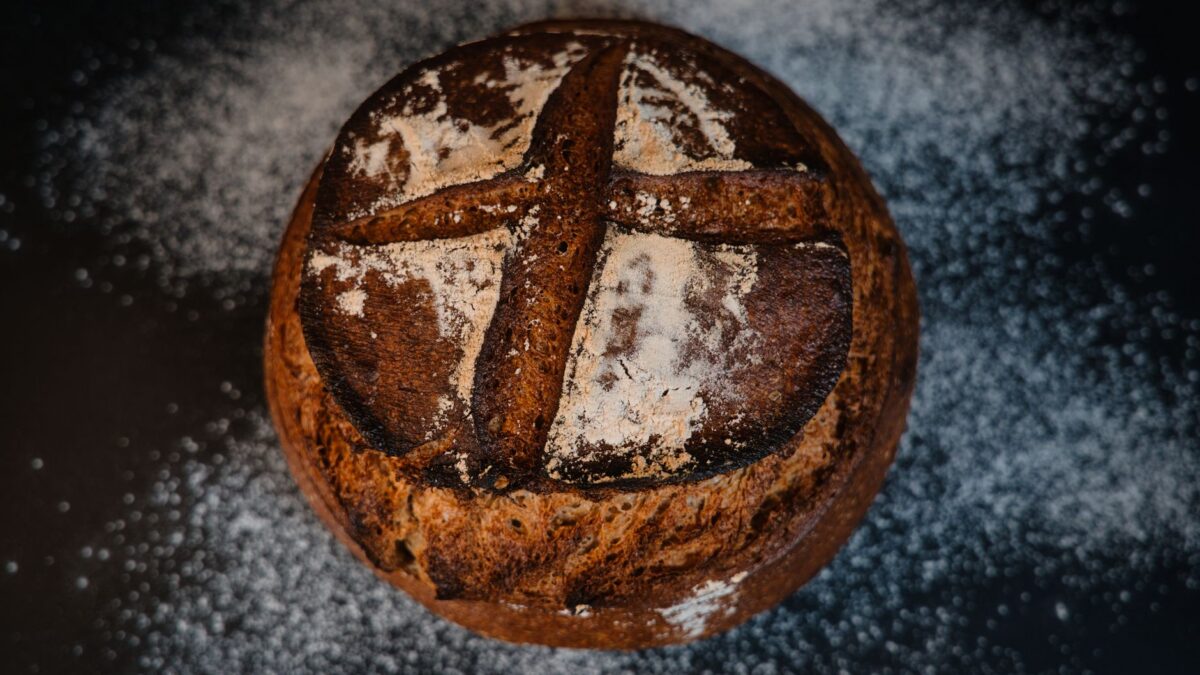 Basic Irish Soda Bread: Four Ingredients, Buttermilk, Scoring and Why It Needs No Yeast