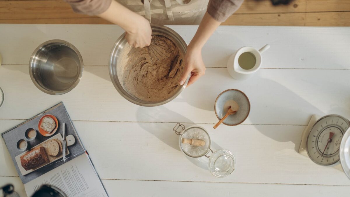 Choosing a Kitchen Scale for Baking: The Specs That Actually Matter