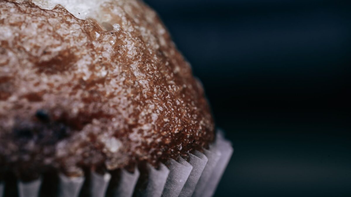 Why Do Muffins Have Tunnels and Holes Inside? Overmixing, Peaked Tops and the Fix