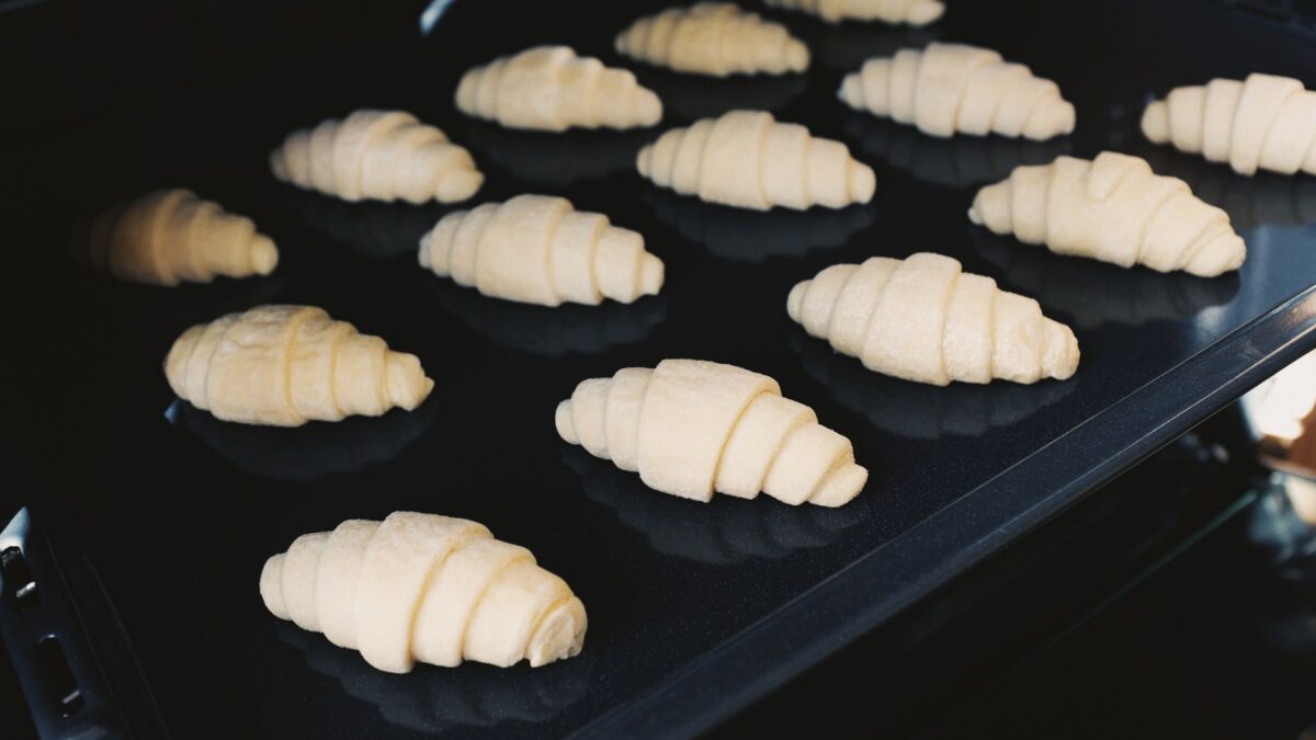 Oven Thermometers and Probe Thermometers for Baking: Placement, Calibration and Target Temps