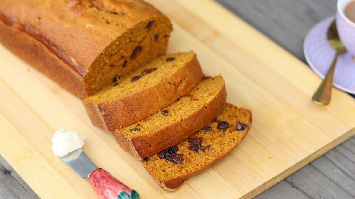 Pumpkin Bread From One Can: Two Loaves, Muffin Option and Freezing for the Holidays