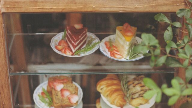sliced cake on plate